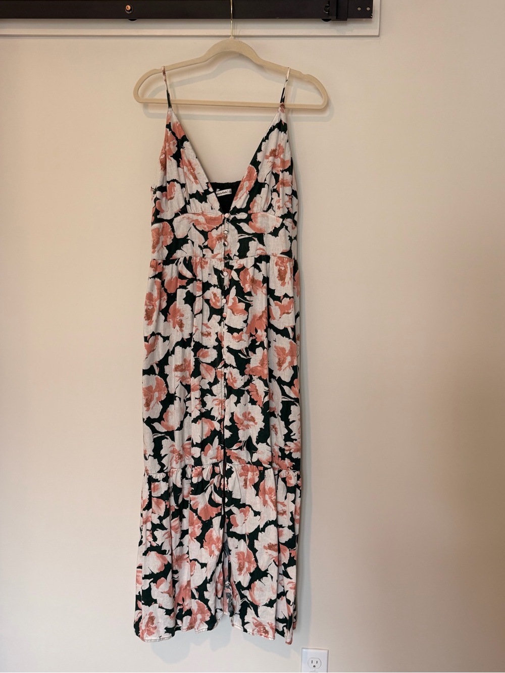 Abercrombie & Fitch Floral V-Neck Dress in Green and Pink - Picture 2 of 5